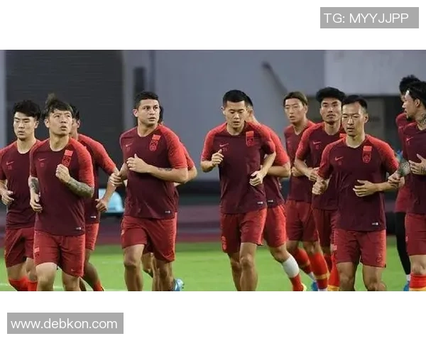 娱乐足球明星第五弹揭晓全新阵容引发球迷热议与期待