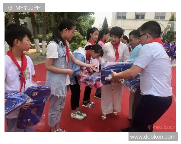 足球明星积极参与公益活动传递爱心与希望的故事